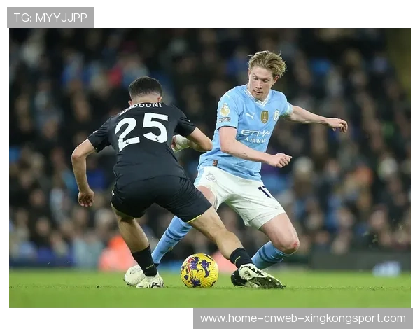 曼城德布劳内关键传球撕开防守